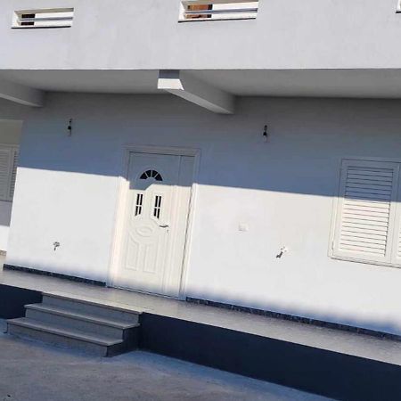 Vila Bali Durres Exterior photo