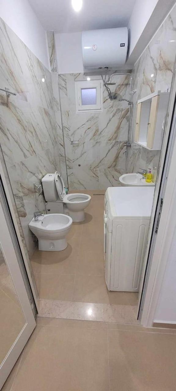 Vila Bali Durres Exterior photo